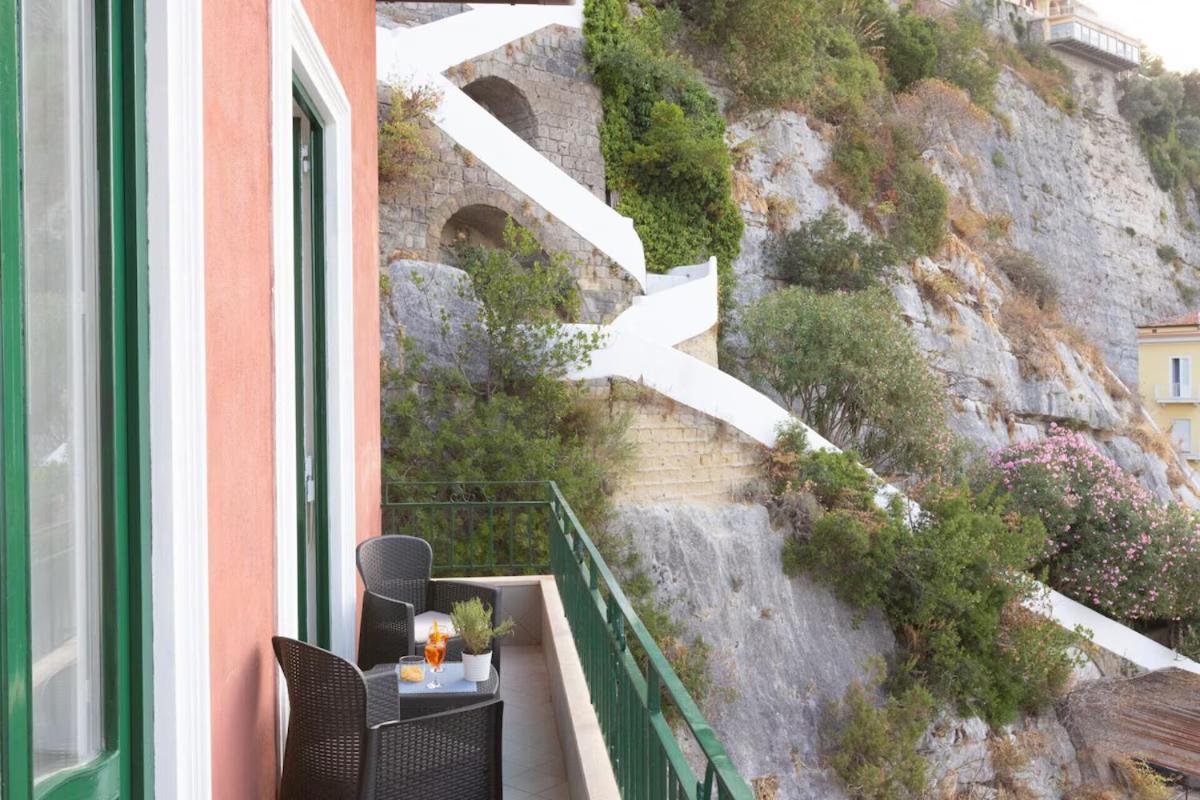 Sorrentovibes - Seaview Home On The Beach & Amazing Views Terrace Zewnętrze zdjęcie