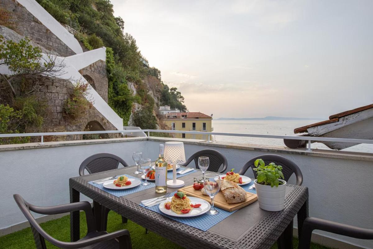 Sorrentovibes - Seaview Home On The Beach & Amazing Views Terrace Zewnętrze zdjęcie