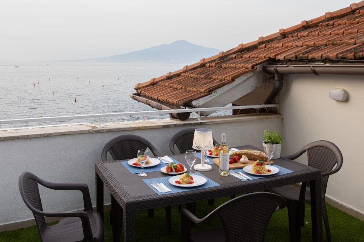 Sorrentovibes - Seaview Home On The Beach & Amazing Views Terrace Zewnętrze zdjęcie